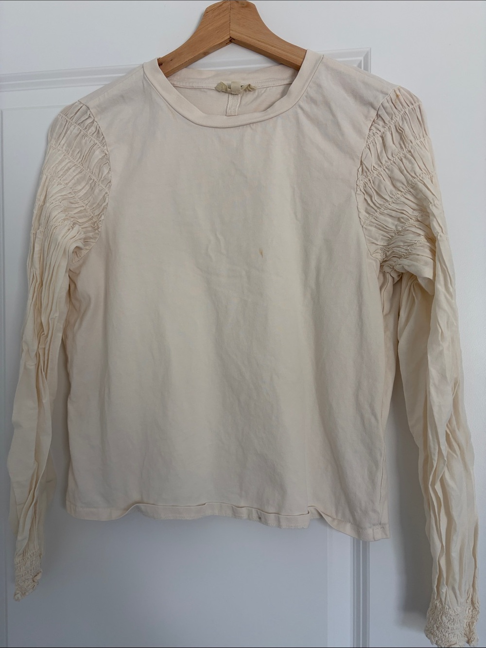 Madewell Cream Long-Sleeve Smocked Sleeve Tee